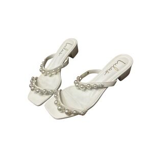 Lulus White Square Toe Block Heel Slides‎ Women's Size 8 Pearl Sandals